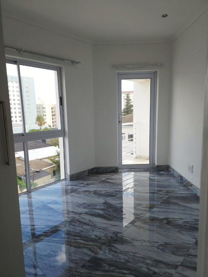 2 Bedroom Property for Sale in Strand Golf Club Western Cape